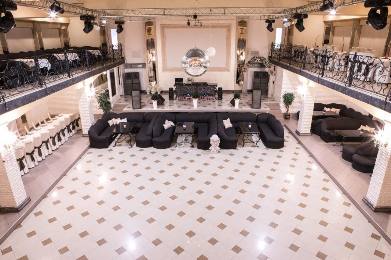 Illara Spa Hotel Irshava Eksteriør billede