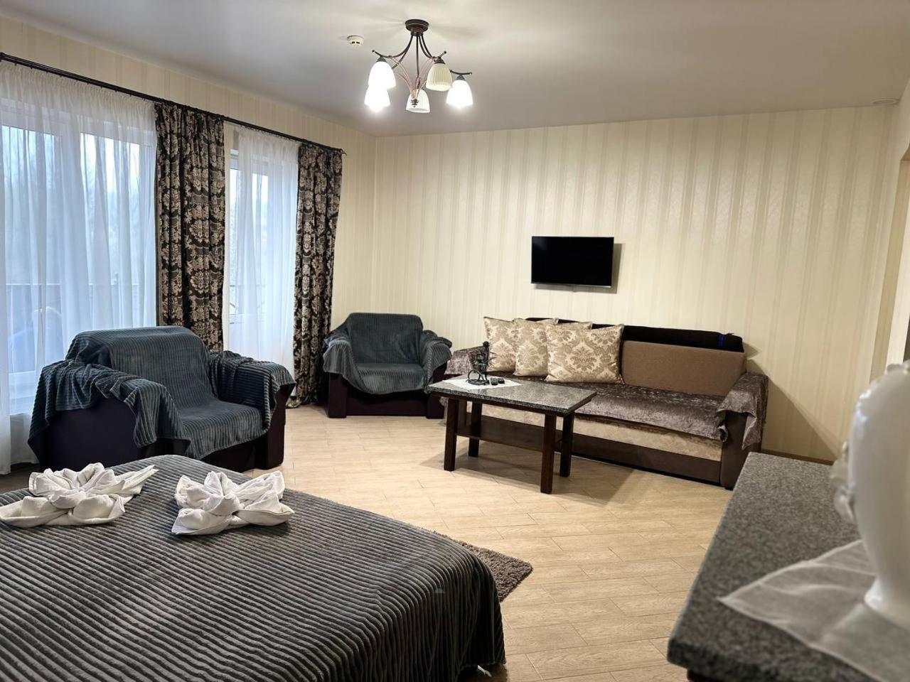 Illara Spa Hotel Irshava Eksteriør billede