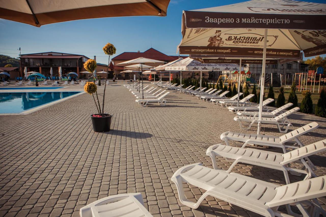 Illara Spa Hotel Irshava Eksteriør billede